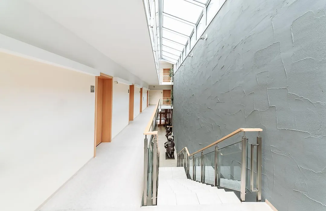 Hotel Biograf-1